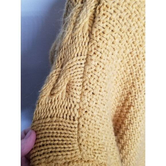 ces femme Sweater size small chunky cable knit mustard mango fuzzy turtle neck - Picture 9 of 14